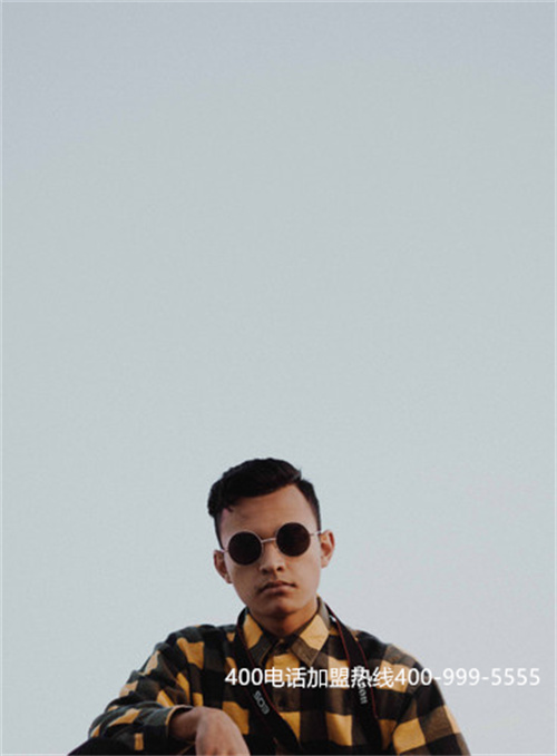 (400電話申請辦理流程)(400電話的選擇要怎么做？申請起來麻煩嗎)