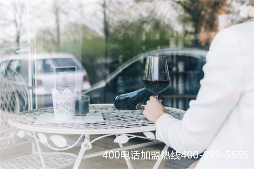 (企業(yè)用戶在辦理400電話后可以更換代理商嗎?)(企業(yè)選擇優(yōu)質(zhì)代理商來辦理400電話)