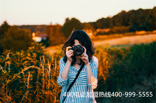 (400 電話 代理公司)(400電話申請(qǐng)時(shí)應(yīng)該選擇哪一種代理商)