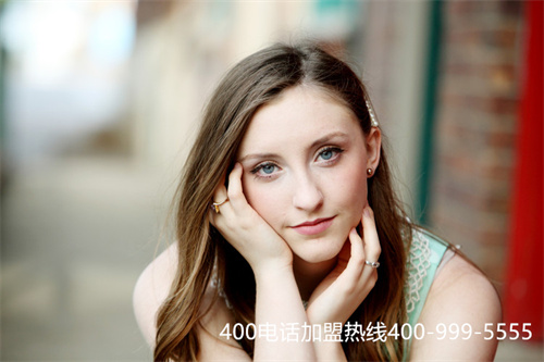 (請問打400客服電話收費(fèi)是多少)(400電話申辦多少錢)